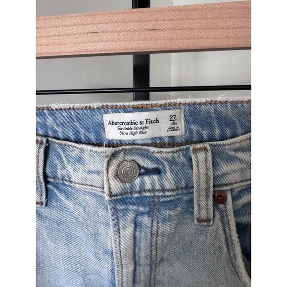 Abercrombie & Fitch Ankle‎ Straight Ultra High Rise Jeans - Picture 2 of 3